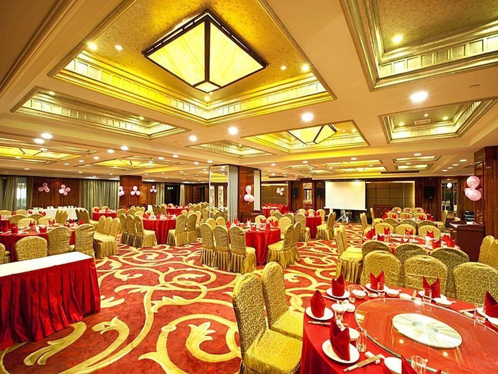 Friend Hotel Shanghai Extérieur photo