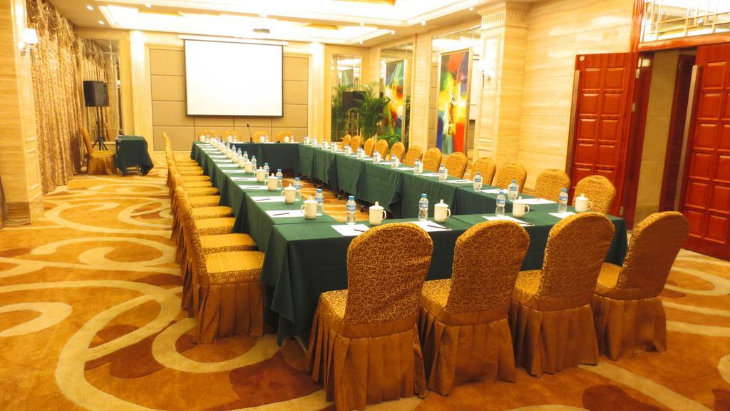 Friend Hotel Shanghai Extérieur photo
